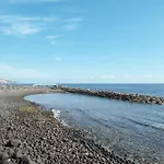 Junto Al Mar *